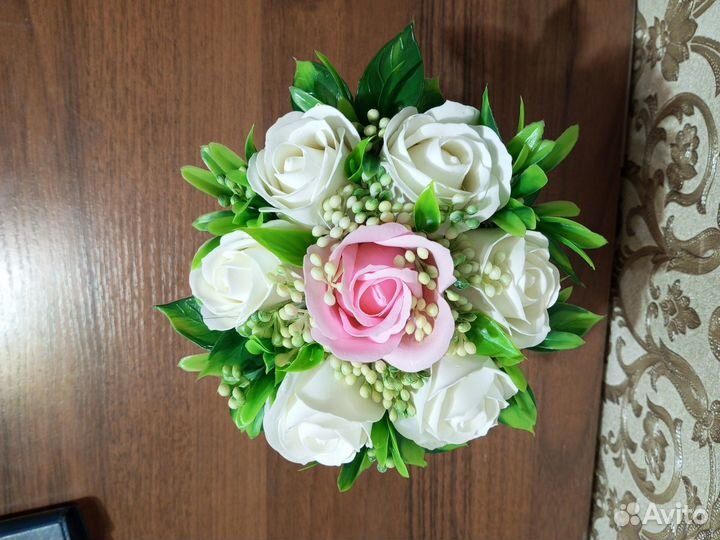 Композиция мыльных роз