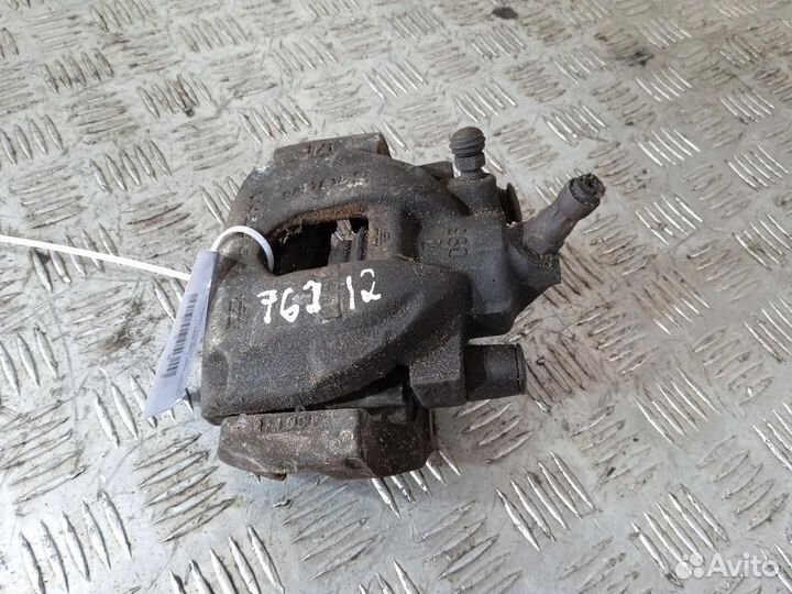 Суппорт задний правый Volvo S60 1 (00-04)