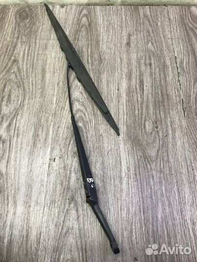 Поводок дворника передний правый Opel Zafira A