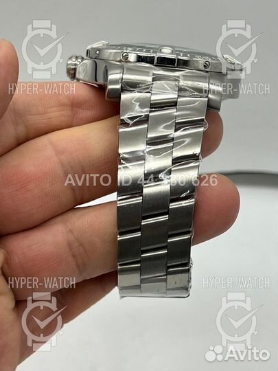 Часы Breitling Avenger A17331101B1A1