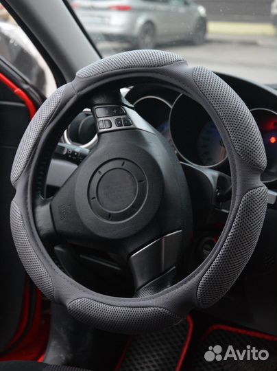 Оплетка на руль Универсальная 37-39 см