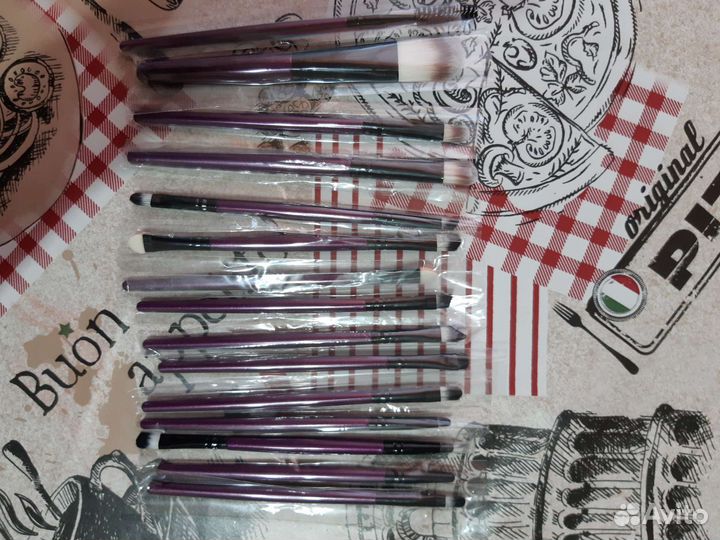 Набор кисточек для макияжа