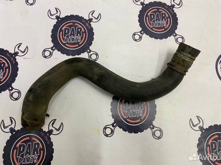 Патрубок системы охлаждения Opel Zafira B 1.8