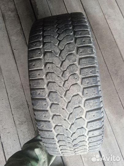 Yokohama Ice Guard IG60 215/60 R16