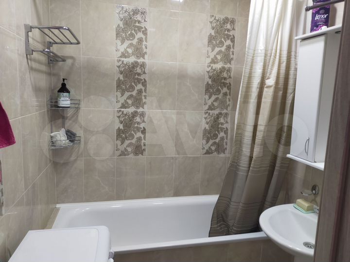 2-к. квартира, 70 м², 2/9 эт.