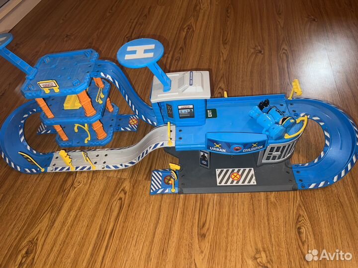 Трек полицейский