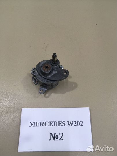 Натяжитель ремня Mercedes W202 2.3 Compressor