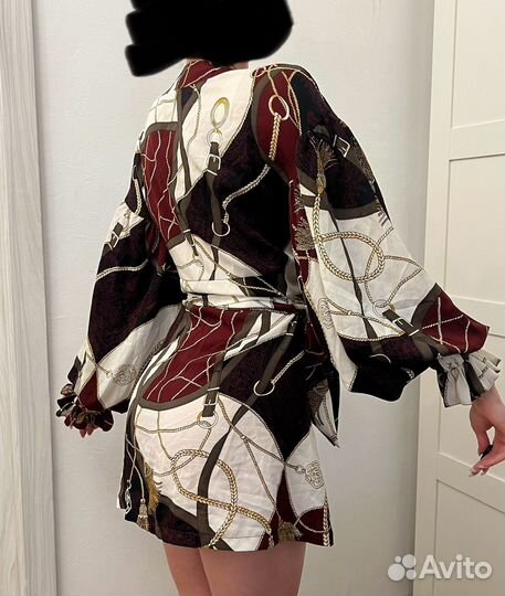 Платье летнее S с рукавами на запахе