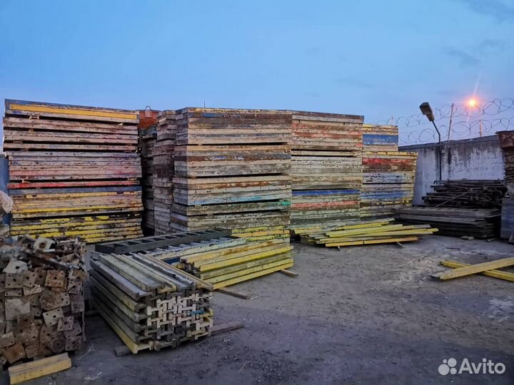 Опалубка стеновая бу