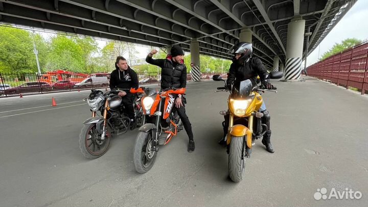 Мотоинструктор, Мотошкола