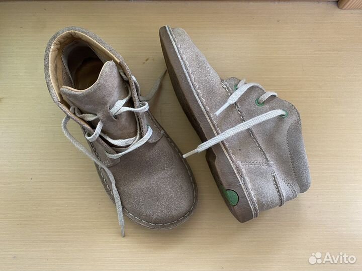 Clarks замшевые детские ботинки/дезерты