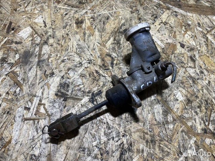 Цилиндр сцепления главный mitsubishi colt CJ 1996