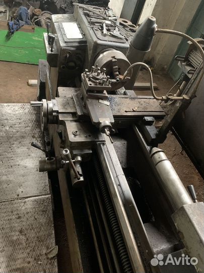 Токарный станок по металу