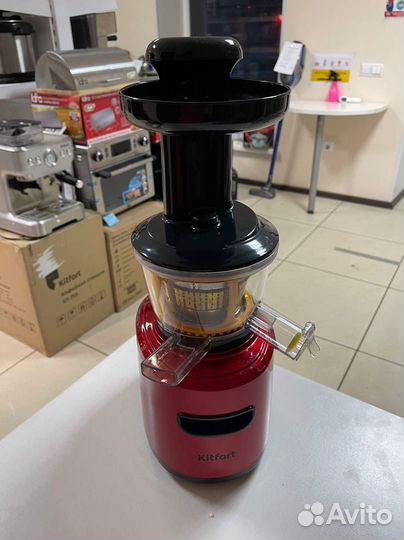 Шнековая соковыжималка Kitfort KT-1101-2
