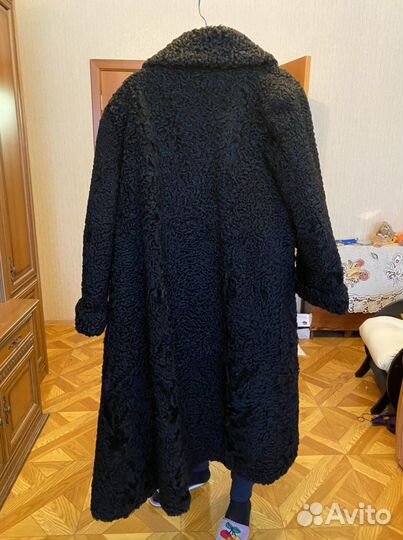 Шуба каракулевая