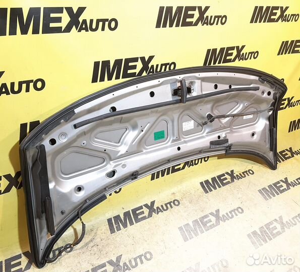 Капот Nissan Elgrand E51 KY0