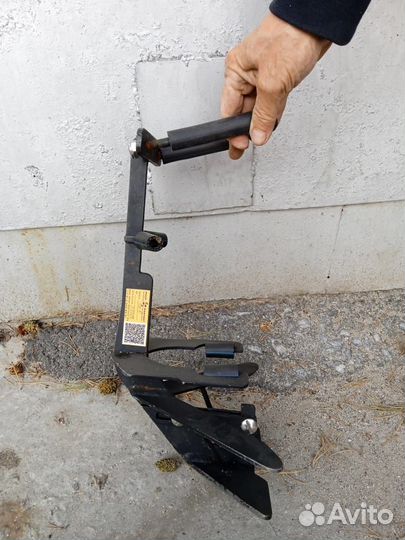 Защита винта и редуктора лодочного мотора