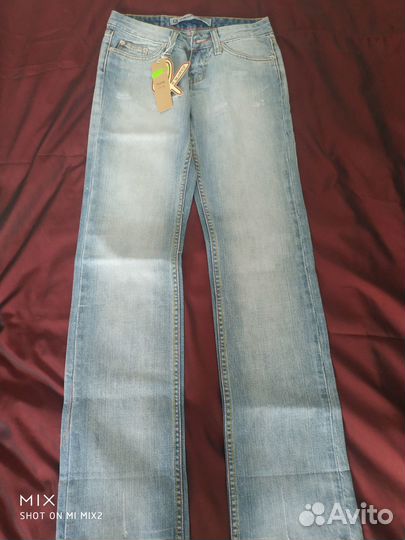 Джинсы женские