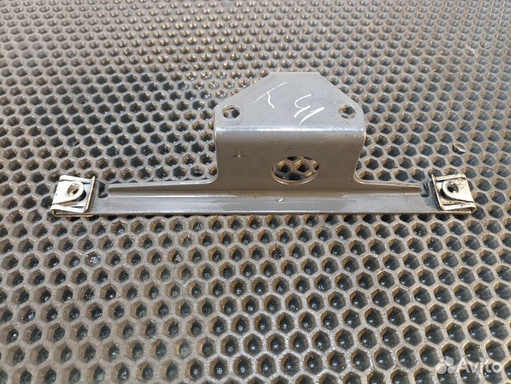 Кронштейн шумоизоляции Renault T, Volvo FH