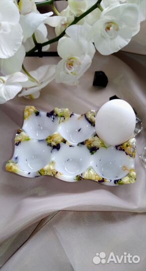 Подставка для яиц из эпоксидной смолы