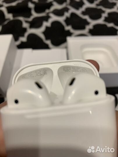 Airpods оригинал