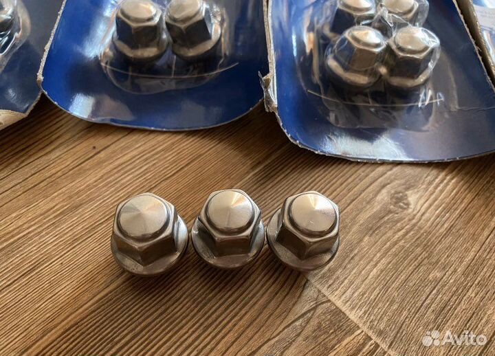 Гайки колеса оригинал Ford (нового образца)