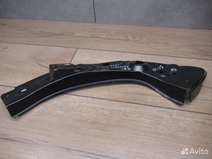 Панель передняя левая mitsubishi outlander XL