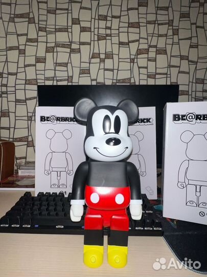 Bearbrick 28 см
