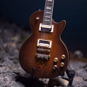 Электро гитара Les paul