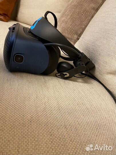 Виар очки с джойстиками