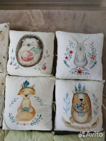 Комплект постельного белья и бортики в кроватку