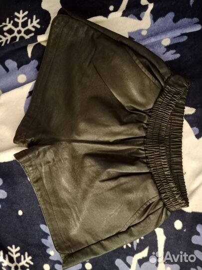 Кожаные шорты