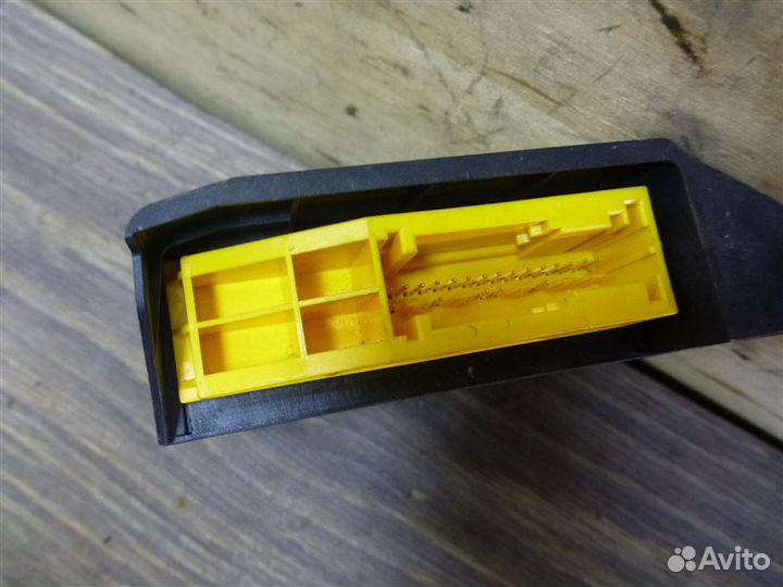 Блок управления подушками безопасности Renault