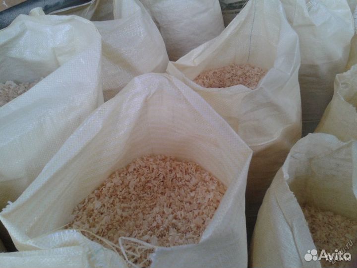 Опилки в мешках
