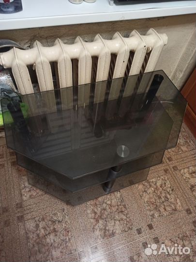 Стеклянная тумба