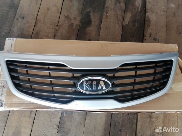 Решетка радиатора Kia sportage 3
