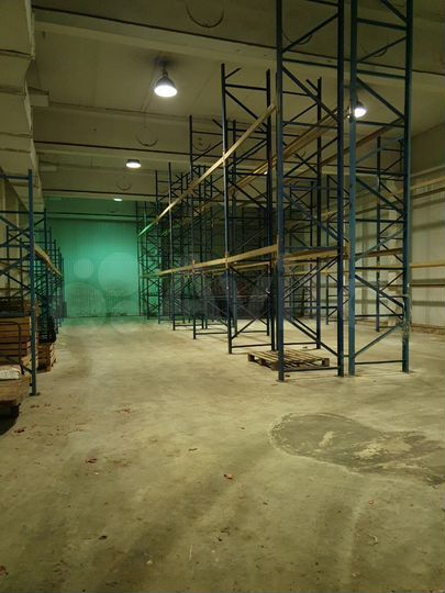 Склад, 2300 м²
