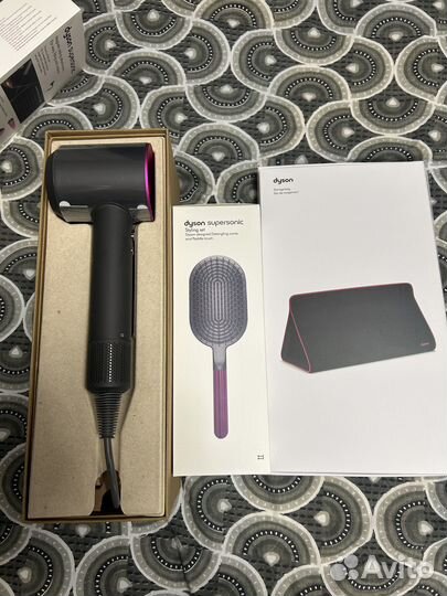 Фен Dyson Supersonic HD07 с 5 насадками в дорожном