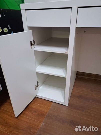 Детский письменный стол IKEA