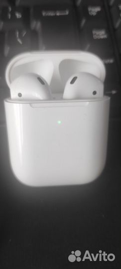 Apple airpods 2(реплика) -2шт цена за обе