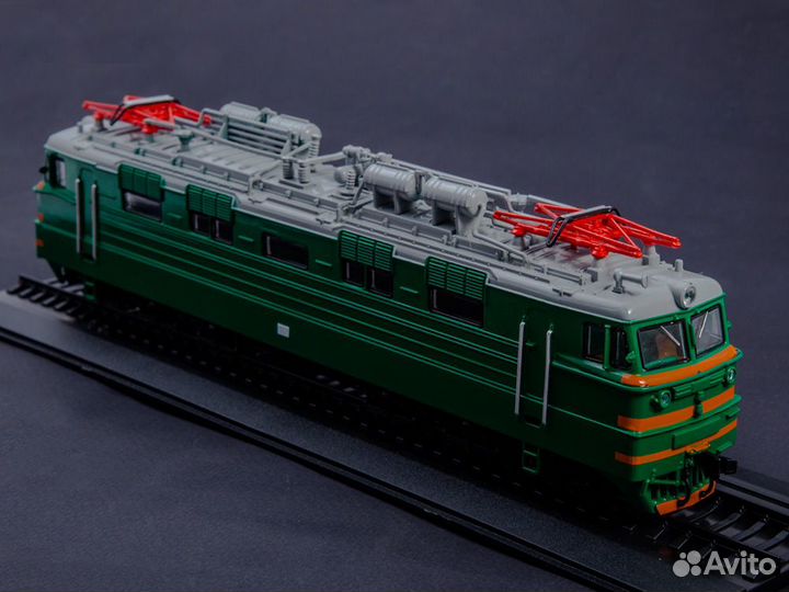 Наши поезда №1, вл60К