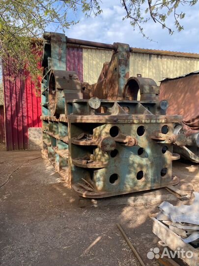 Запчасти щековой дробилки смд-118