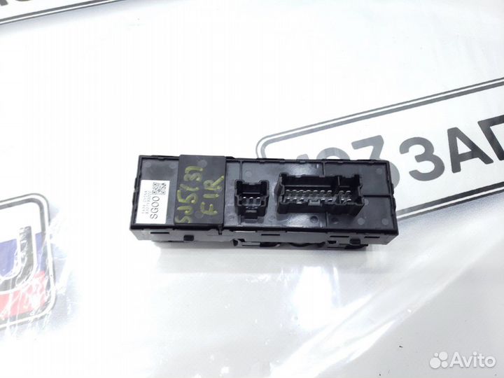 Блок управления стеклоподъемниками Subaru Forester