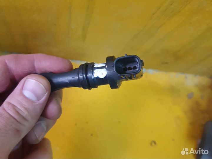 Датчик коленвала 4.6 1UR FSE FE lexus LS460 toyota