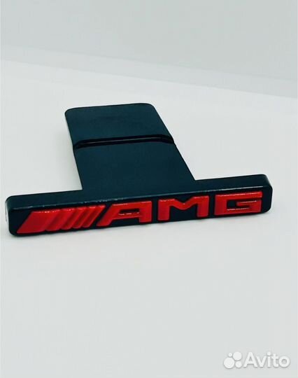 Шильдик AMG в решетку