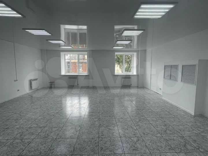 На первой линии,с отдельным входом, 60 м²