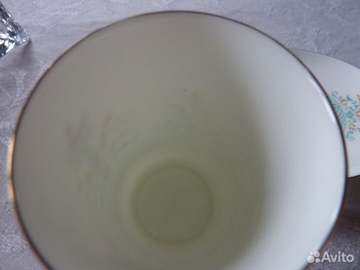 Много редкой чайной посуды