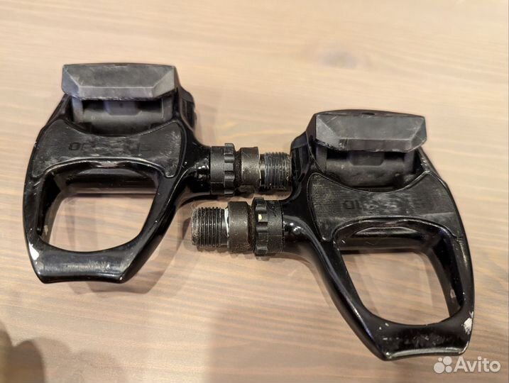 Контактные педали Shimano PD-R540