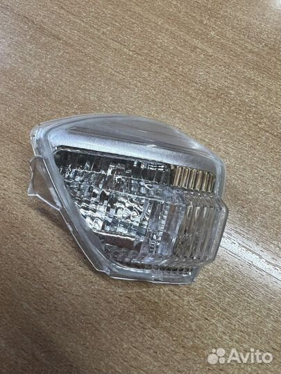 Повторительповорота в зеркало Ford Kuga левый