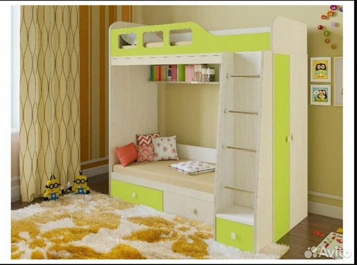 Кровать двухьярусная
